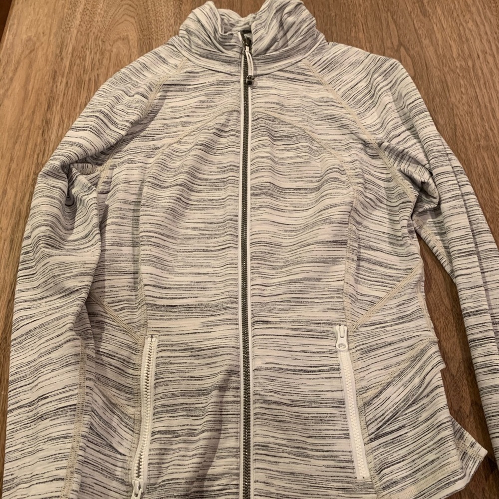 Lululemon long sleeve zip up sweatshirt size 2